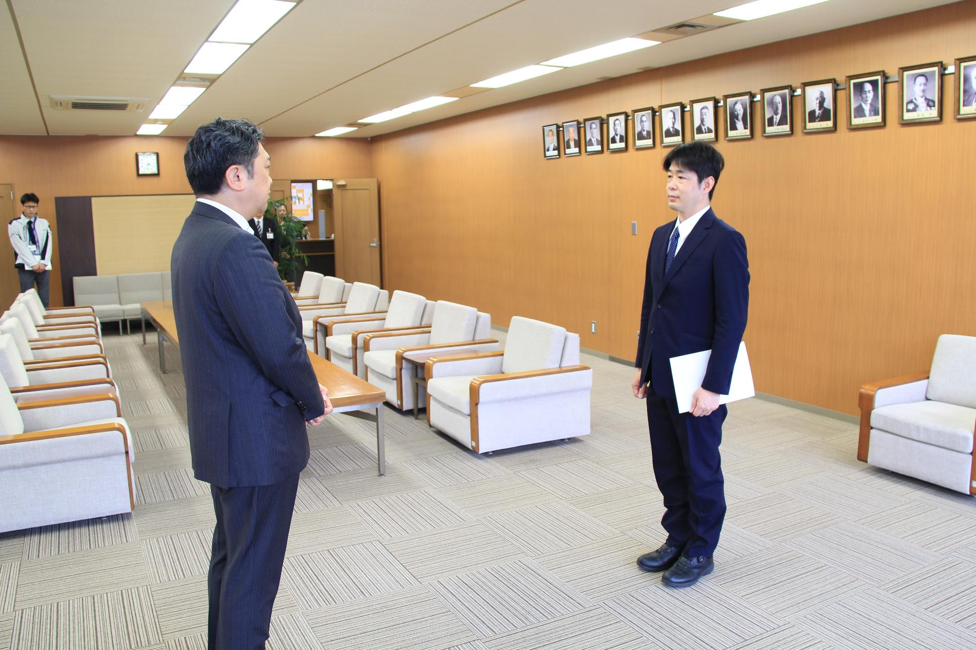 桑名市から派遣いただいた支援技術職員と市長